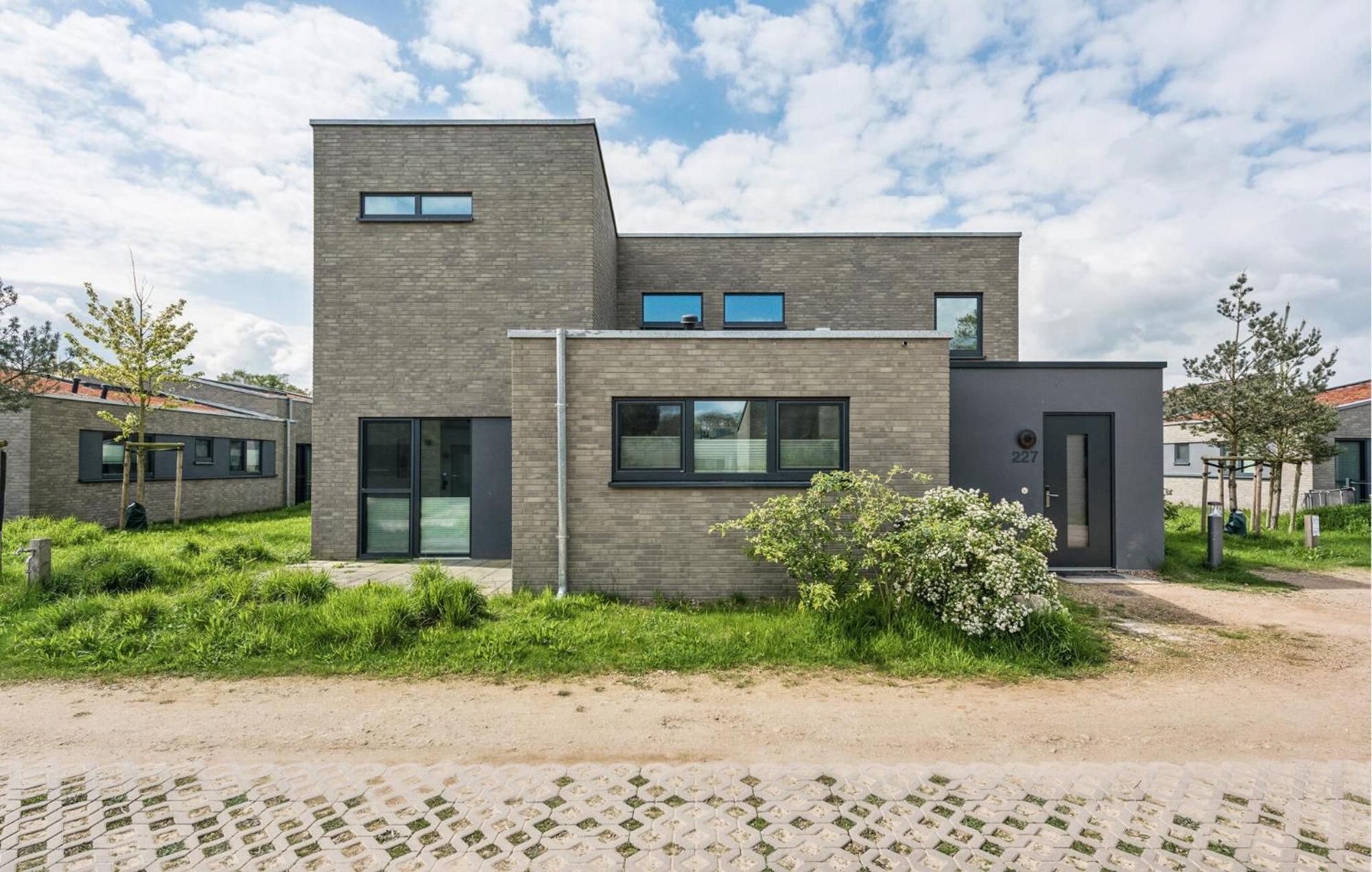 Nice Home In Lembruch-Duemmer See With Sauna Exteriör bild